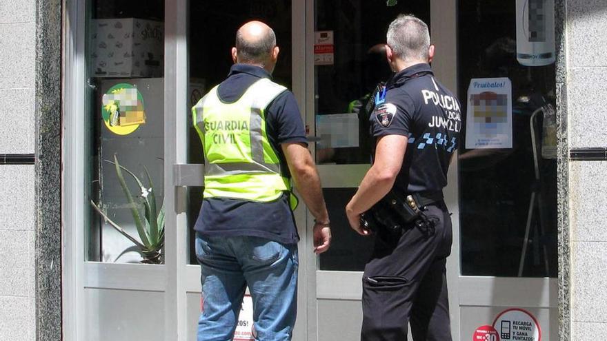 Detenido el autor de dos atracos en un comercio de Jumilla