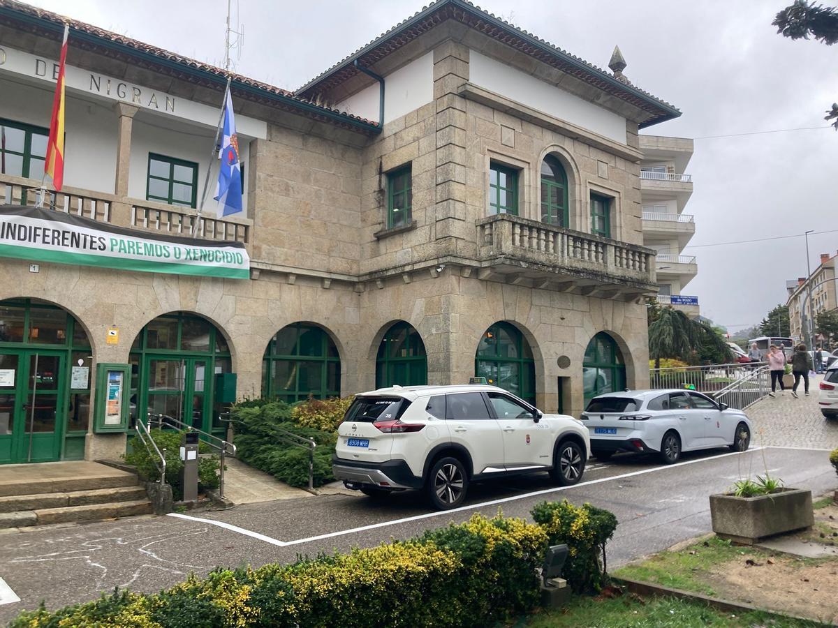 Parada de taxis de Nigrán, ante el Concello.