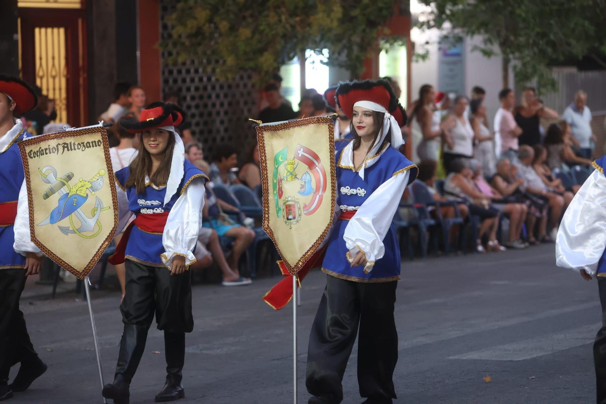 Entrada Cristiana moros Altozano, en imágenes