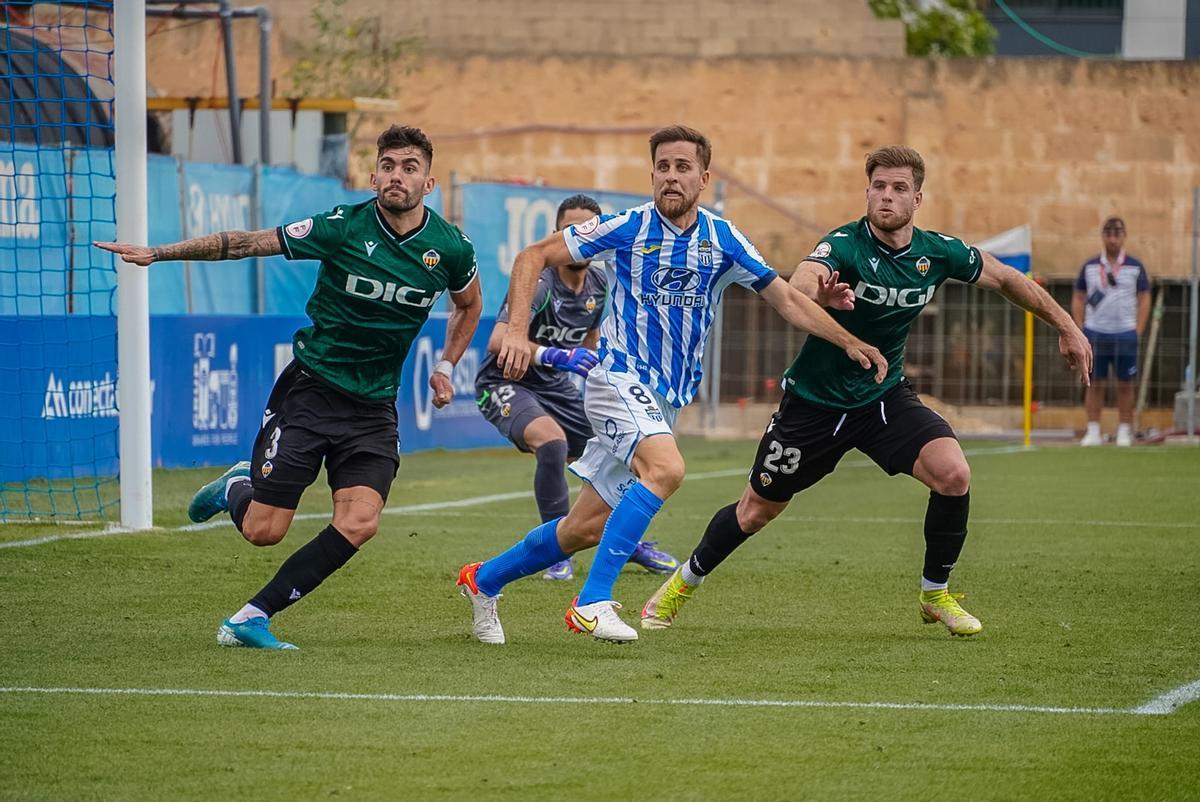 Los castellonenses han tenido muchos problemas para salir airosos de su visita al Atlético Baleares.