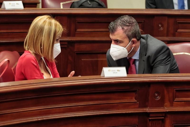 Pleno en el Parlamento de Canarias (13/10/21)