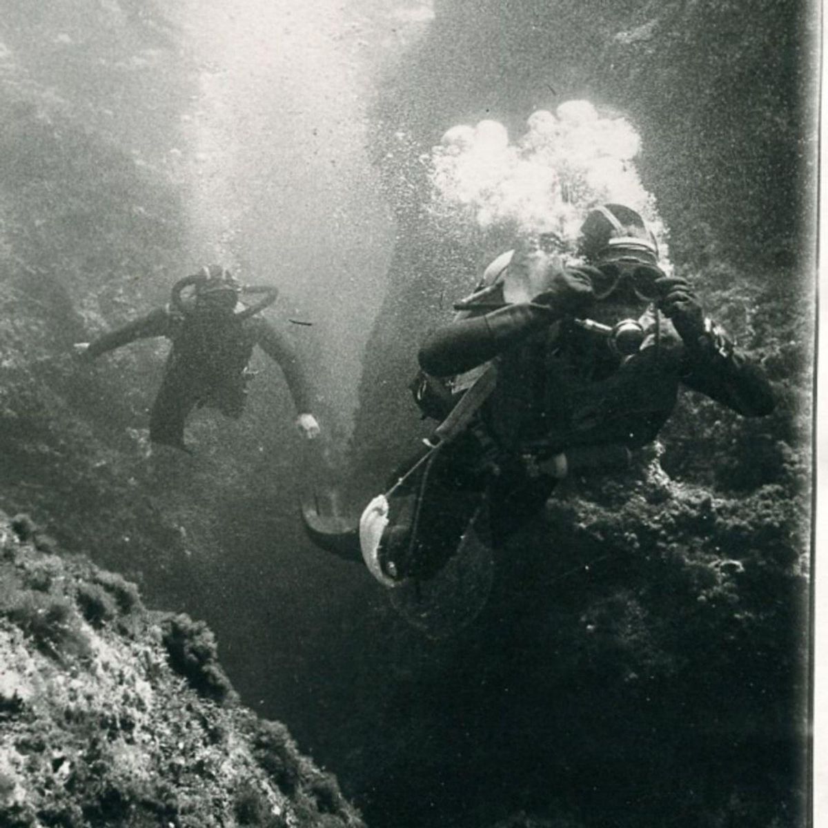 Un grupo de buceadores del CFAS en Cabo Tiñoso, en Cartagena, en el año 1973.
Foto: cedida