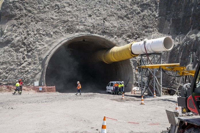 900 kilos de explosivos para adelantar el túnel de Faneque
