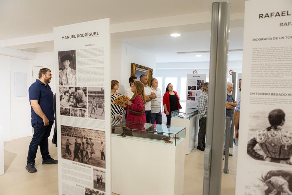 El Museu del Bou embelesa a veterinarios expertos en materia taurina