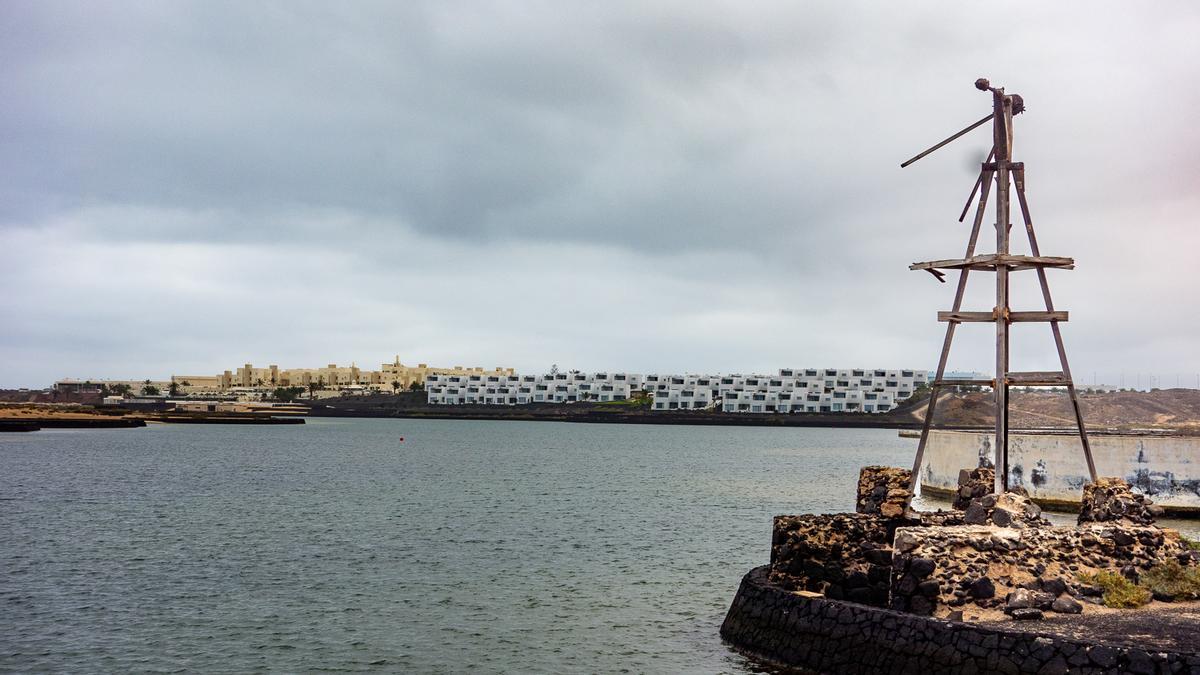 Tiempo en Canarias: cielo con nubes en la Ría de La Santa, en el municipio de Tinajo (Lanzarote).