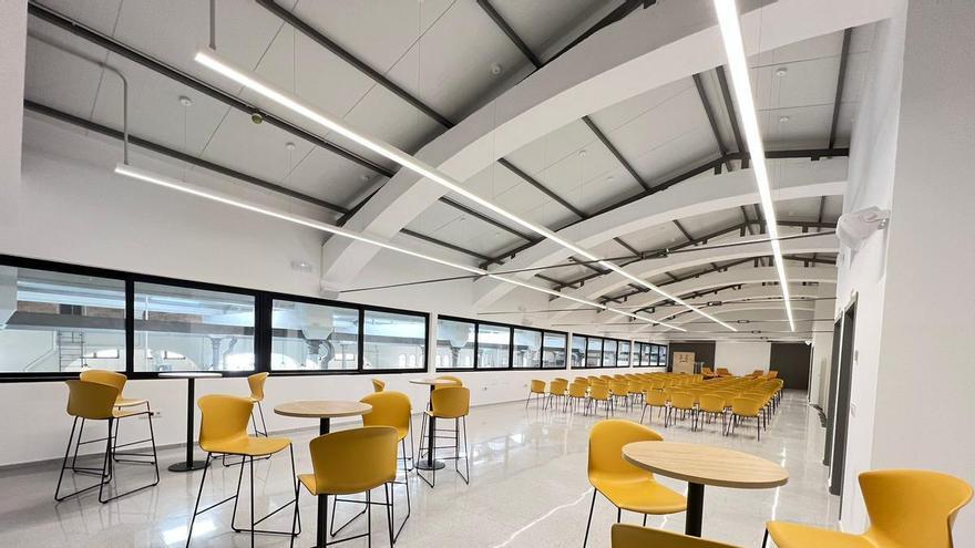 La parte alta del edificio del Mercado de Almendralejo se abre a los vecinos