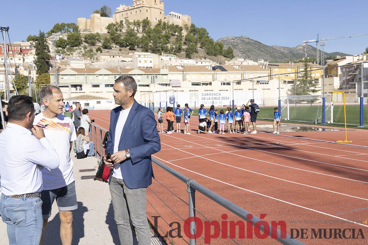 Abel Antón visitaba la Escuela Municipal de Atletismo de Caravaca