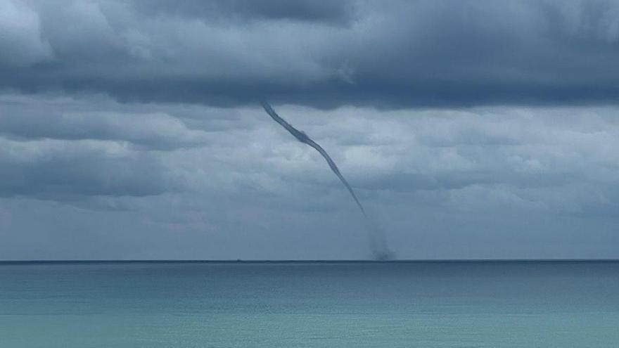 Tornado sobre la costa de Castellón: &quot;Ostras ¿qué está pasando?&quot;