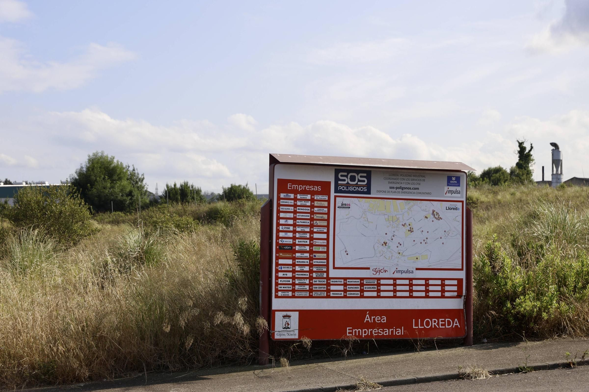 De barrios a parroquias: Tremañes, una lucha constante contra la contaminación (en imágenes)