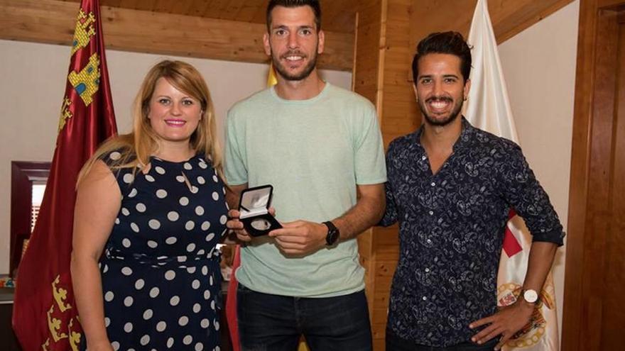 Mazarrón homenajea  a Alcalá por su ascenso