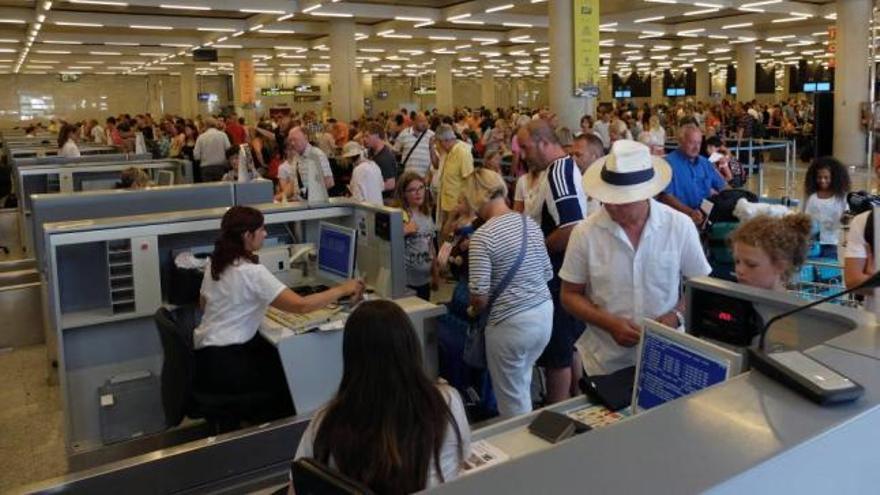 Mietwagen am Flughafen von Mallorca: durch Absprachen überteuert.