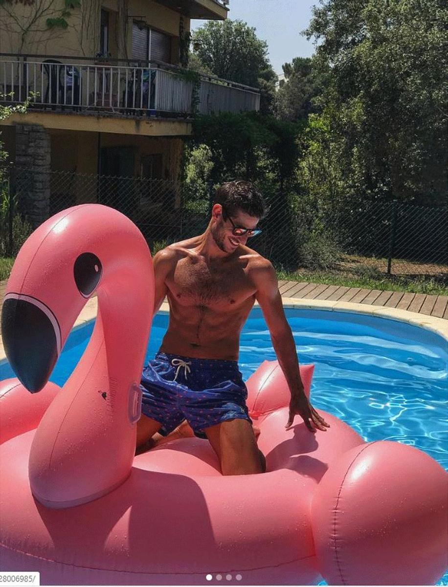 Cesc, en la piscina