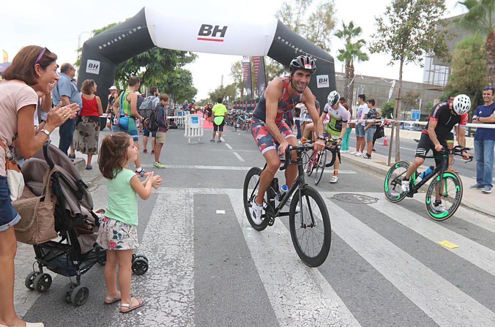 Búscate en la VIII Triatlón de Málaga