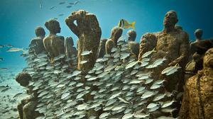 Lanzarote ha inaugurat el primer museu submarí d’Europa, amb escultures de Jason de Caires.