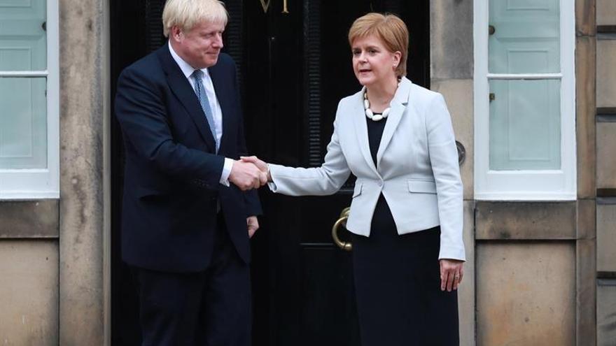 Johnson se topa en Escocia con un muro de rechazo a su estrategia para el &#039;brexit&#039;