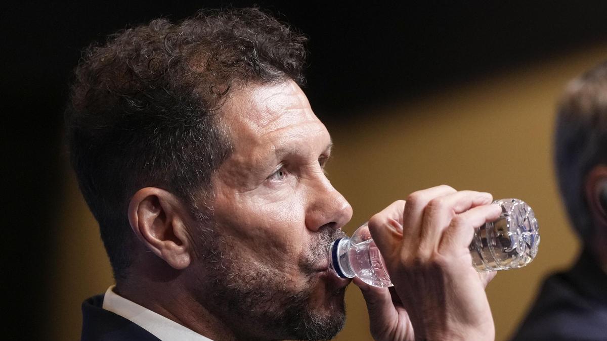Simeone, sobre la polémica arbitral: "Es sentido común del juego"