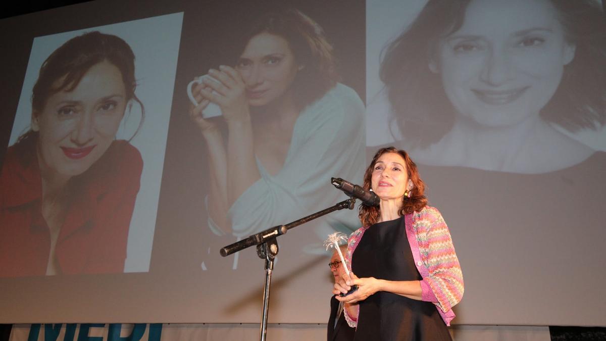 Reconocimiento a Rosana Pastor en el Festival de Cine de Elche.