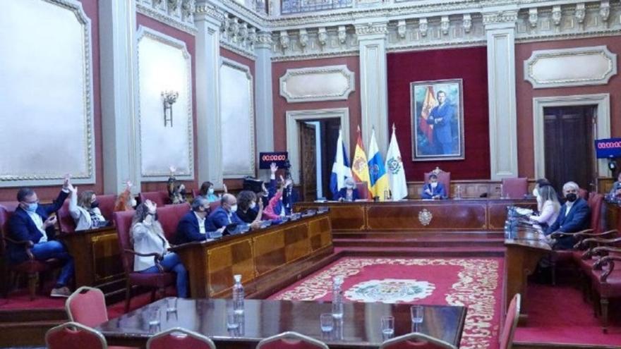 El pleno aprueba un plan de inversiones de 17 millones de euros para paliar la crisis