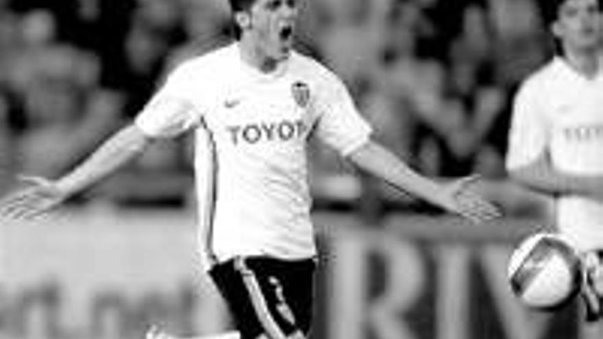 Morientes da los puntos al Valencia