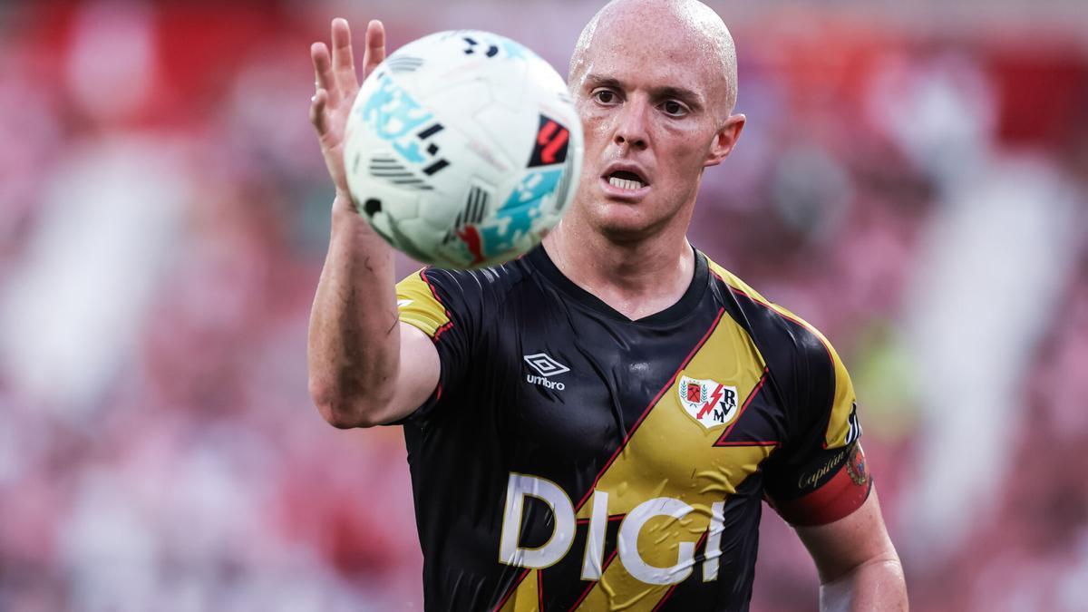 Isi Palazón, en un partido del Rayo esta temporada