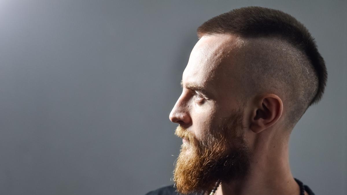 Mohawk: El corte de pelo radical que vuelve a estar de moda