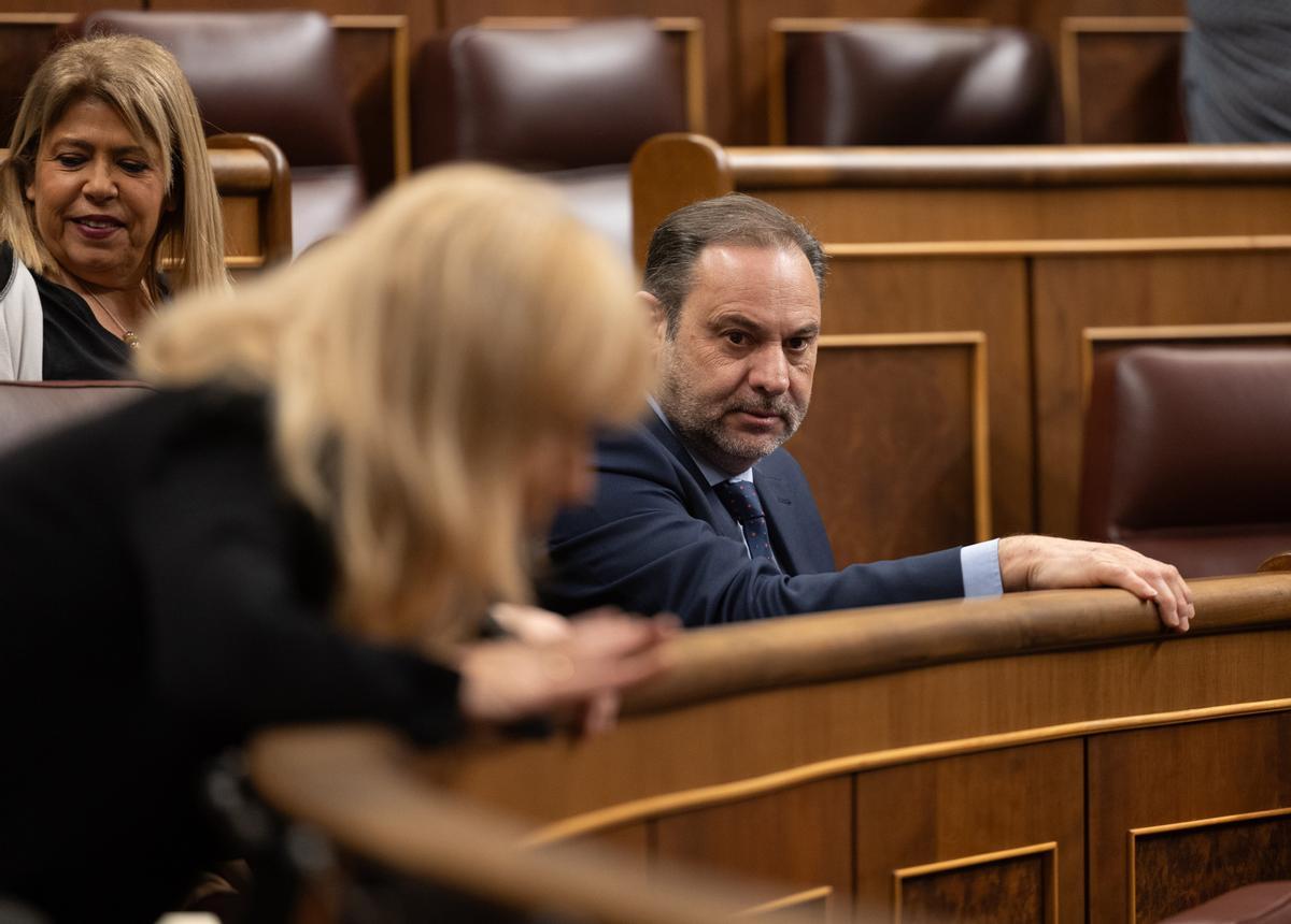 El exministro de Transportes y diputado del PSOE José Luis Ábalos, en el Congreso de los Diputados, a 22 de febrero de 2024, en Madrid (España)..