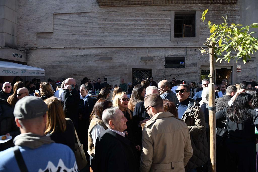 Murcia se echa a las calles durante el tardeo de Nochebuena