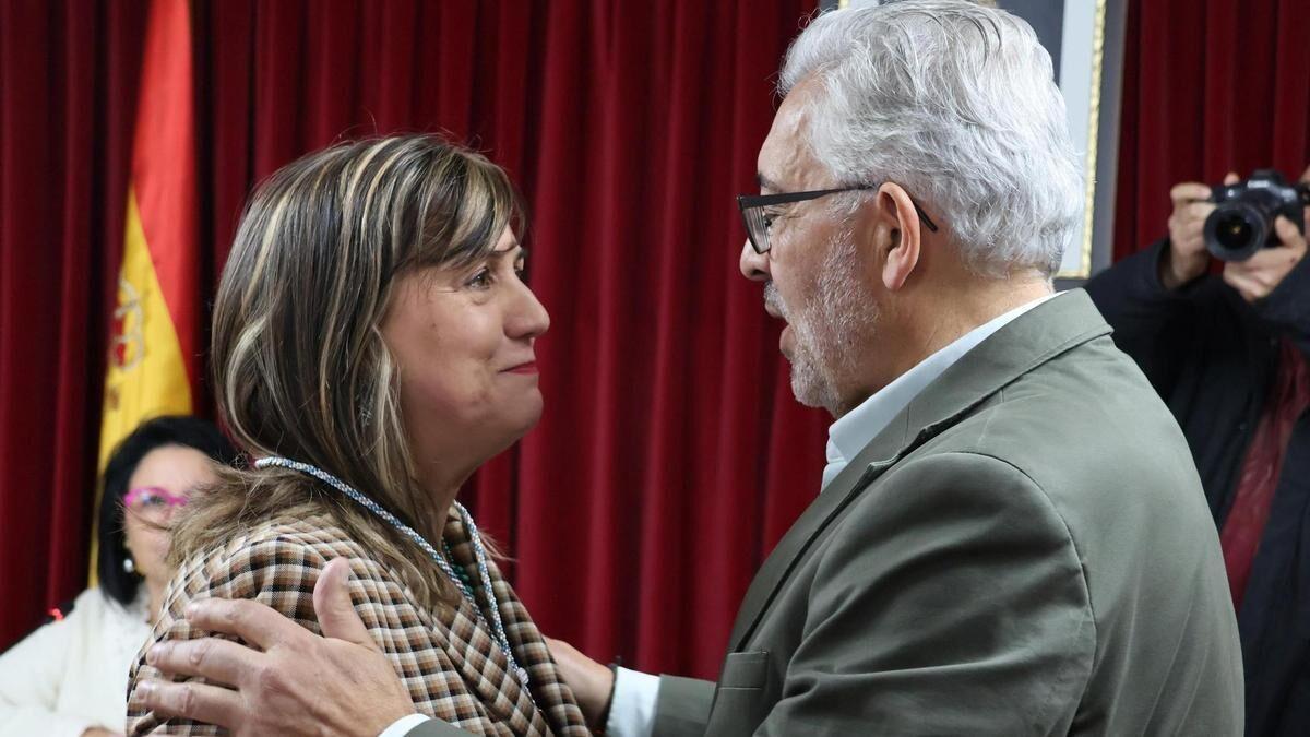 La concejala María Reigosa y el alcalde de Lugo, Miguel Fernández.