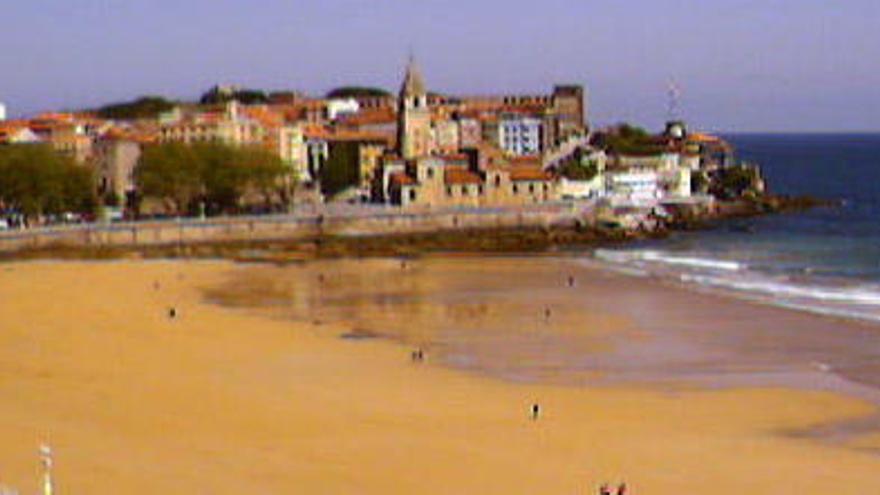 Playa de San Lorenzo en Gijón.