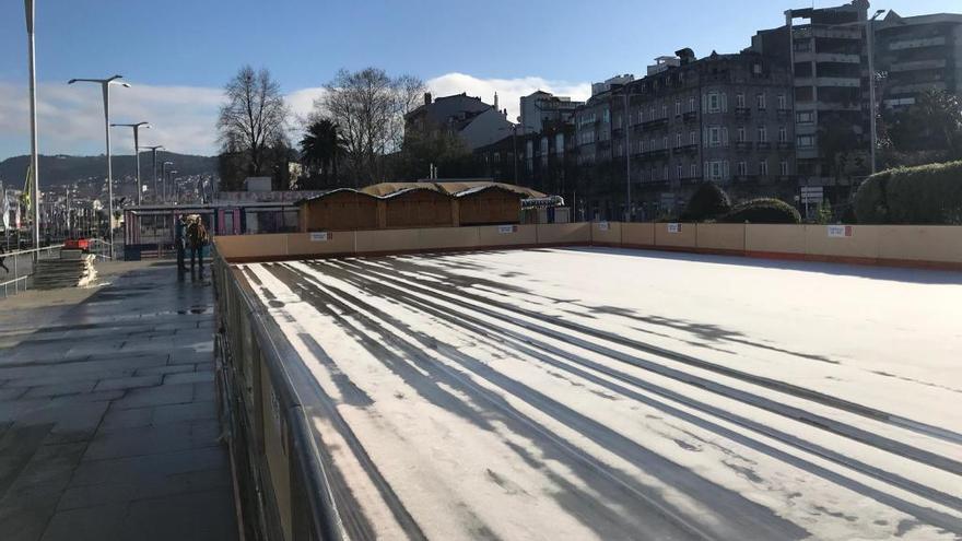 La pista de hielo de Vigo a cielo abierto se inaugurará el próximo viernes. // FDV