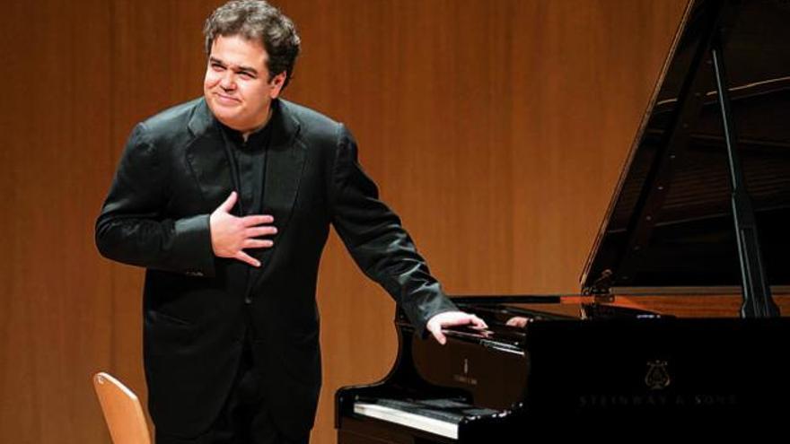 El pianista Arcadi Volodos, en el teatro Pérez Galdós.