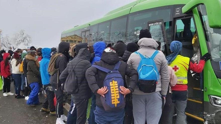 350 evacuados en la sierra madrileña por el frío intenso y la nieve