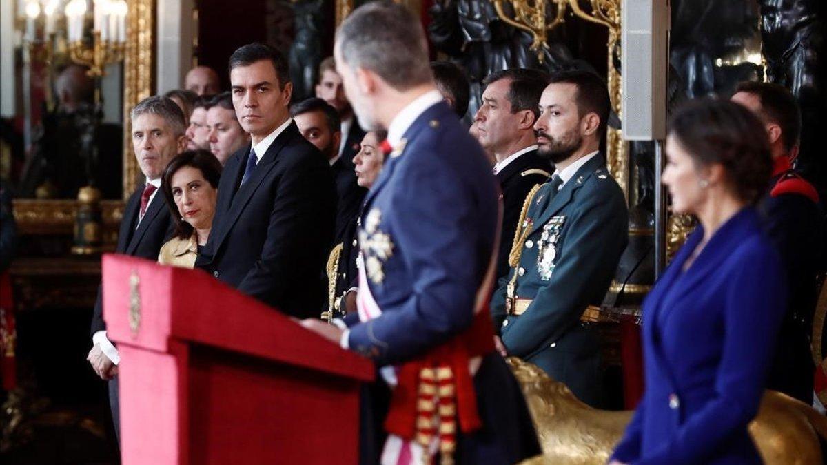 El Rey subraya el &quot;compromiso&quot; de los ejércitos &quot;con España y nuestra Constitución&quot;