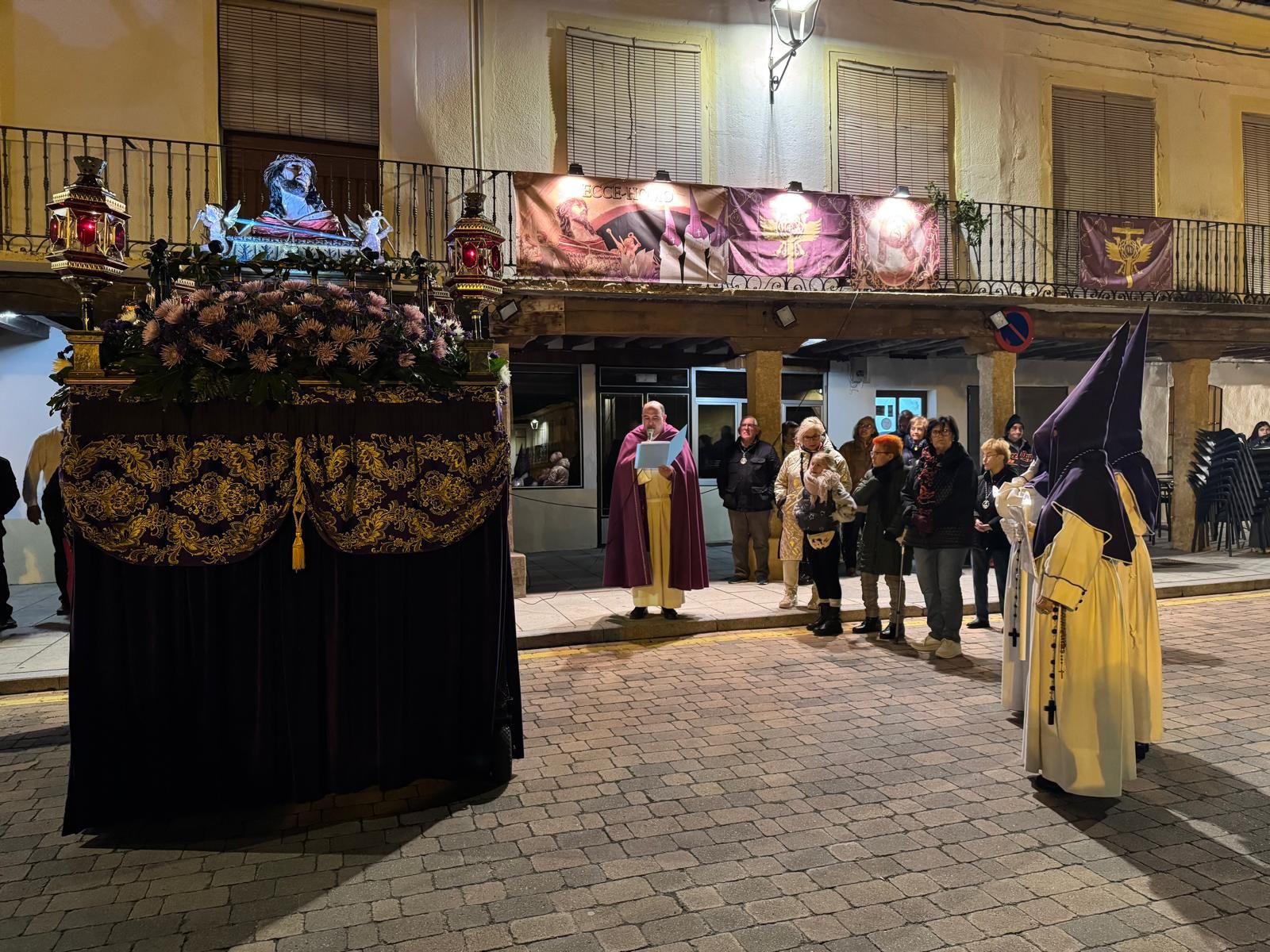 GALERÍA| Dolor junto al Ecce Homo en Fuentesaúco