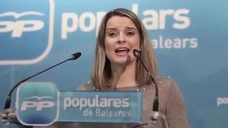 Prohens: &quot;Al PP no se le caerán los anillos si se abstiene sobre la ley de símbolos&quot;