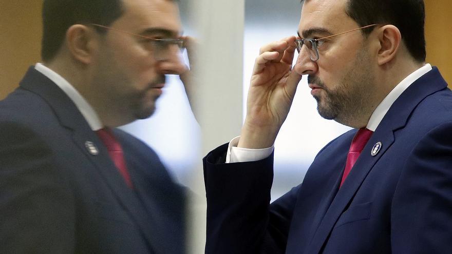 VÍDEO:  El presidente del Principado, Adrián Barbón, hace balance del 2025.