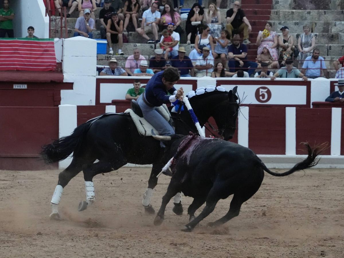 GALERÍA | Corrida de rejones de San Pedro en Zamora 2025