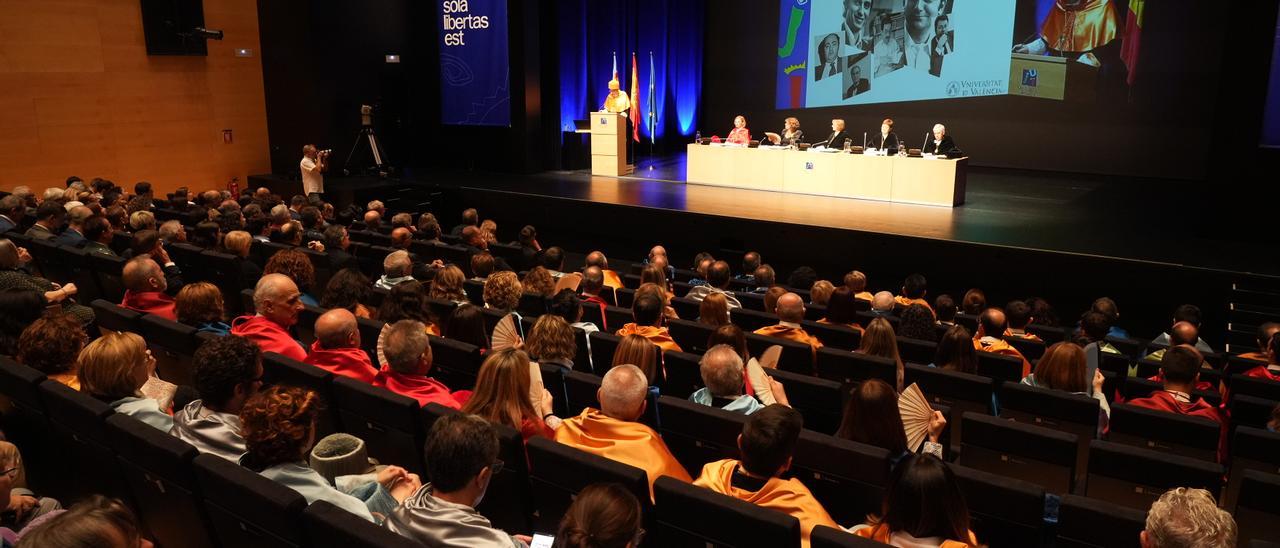 Un momento del acto solemne de apertura del curso en la UJI.