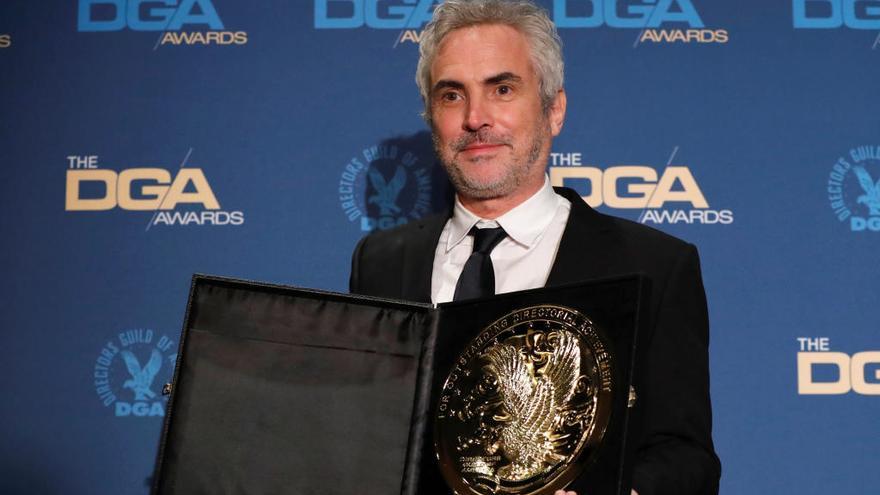 Alfonso Cuarón, con el premio de los DGA por &#039;Roma&#039;.