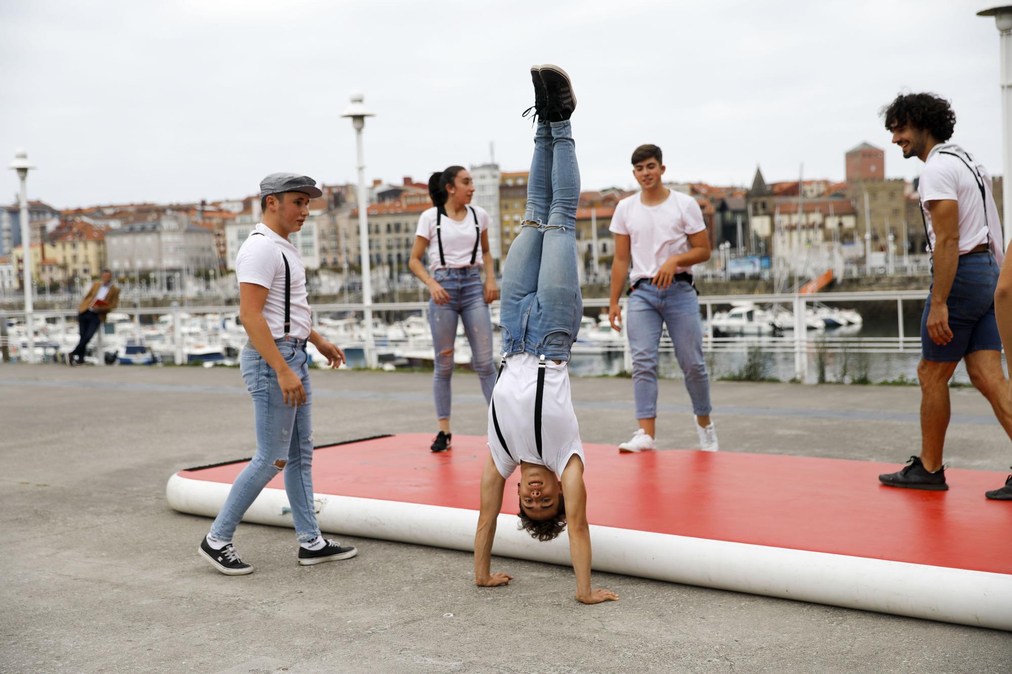 Exhibición de gimnasia acrobática en Fomento