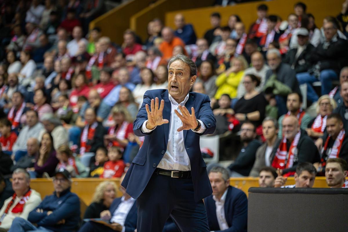 Luis Casimiro, exentrenador del Unicaja y ahora técnico del Breogán.