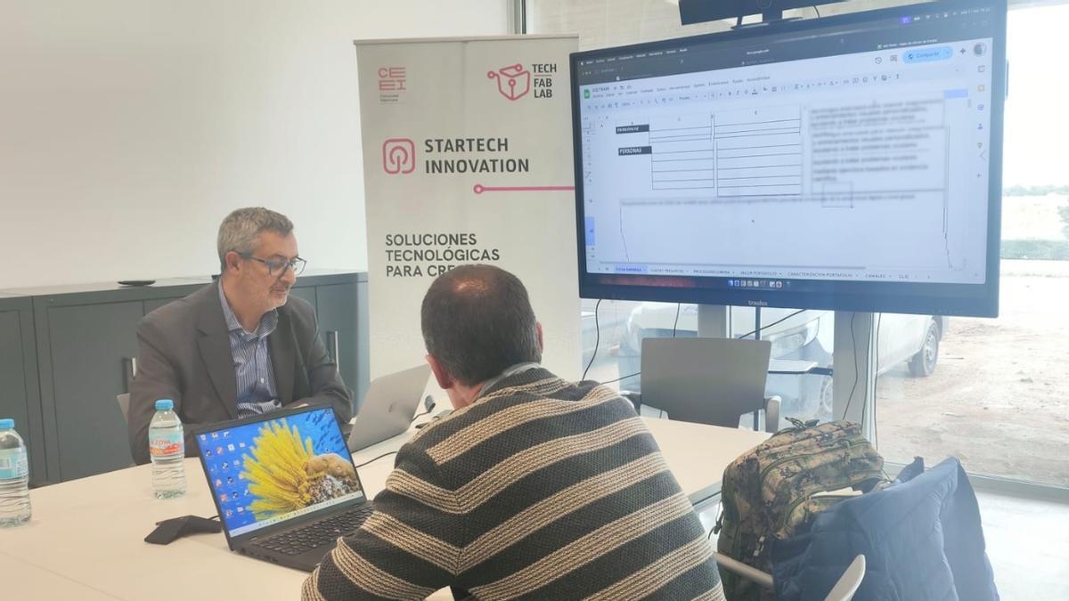 Una de las sesiones de mentoría a las startups.