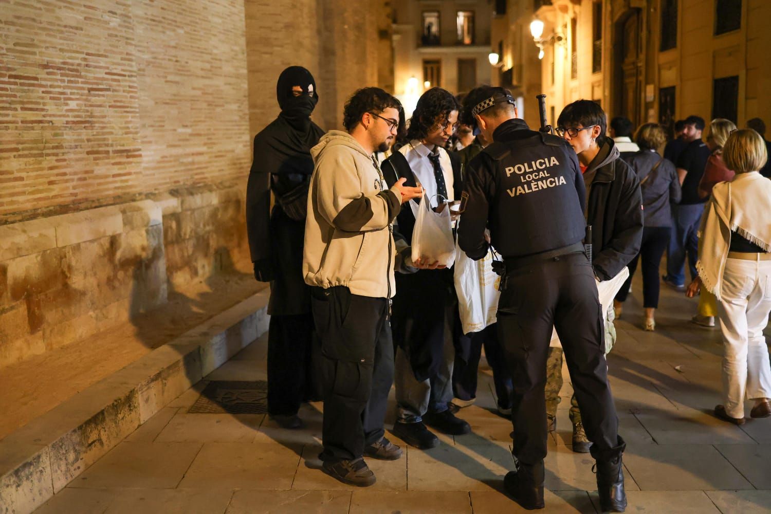 València se disfraza para celebrar Halloween