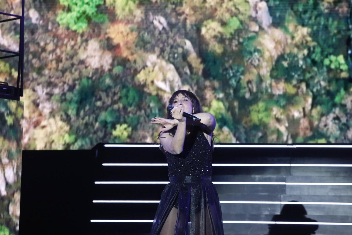 EN IMÁGENES: El multitudinario concierto de Amaral en Avilés, 27 años después