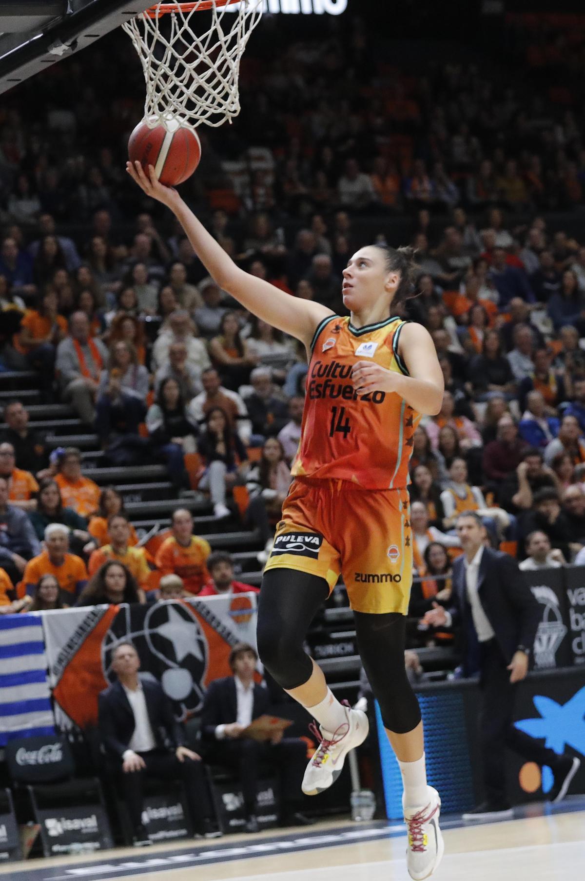 Las imágenes del Valencia Basket - TSN Leganés