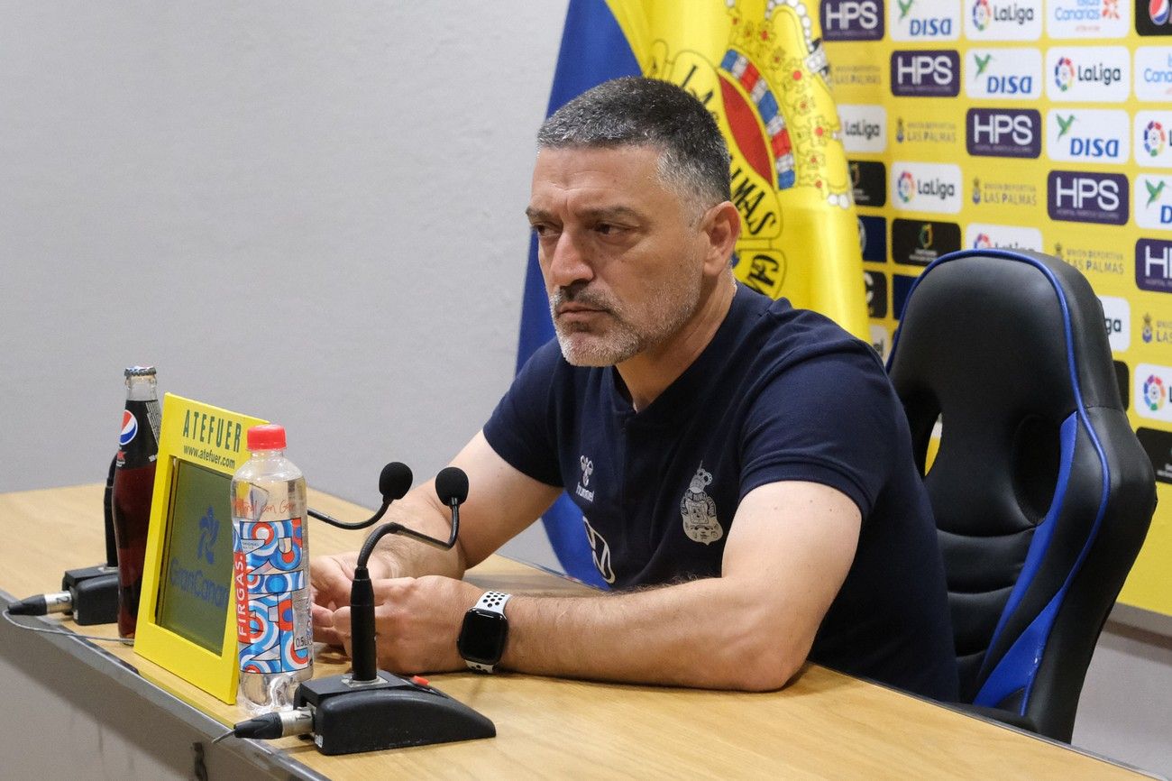 Rueda de prensa de García Pimienta, antes del partido contra el Alavés