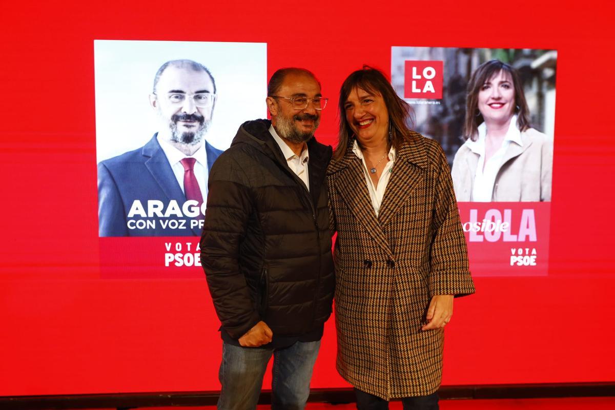 Javier Lambán junto a Lola Ranera, candidatos a DGA y Ayuntamiento de Zaragoza por el PSOE, respectivamente