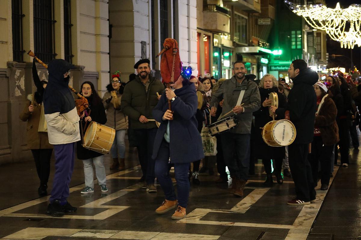 GALERÍA | Desfile de ramos de Navidad en el centro de Zamora