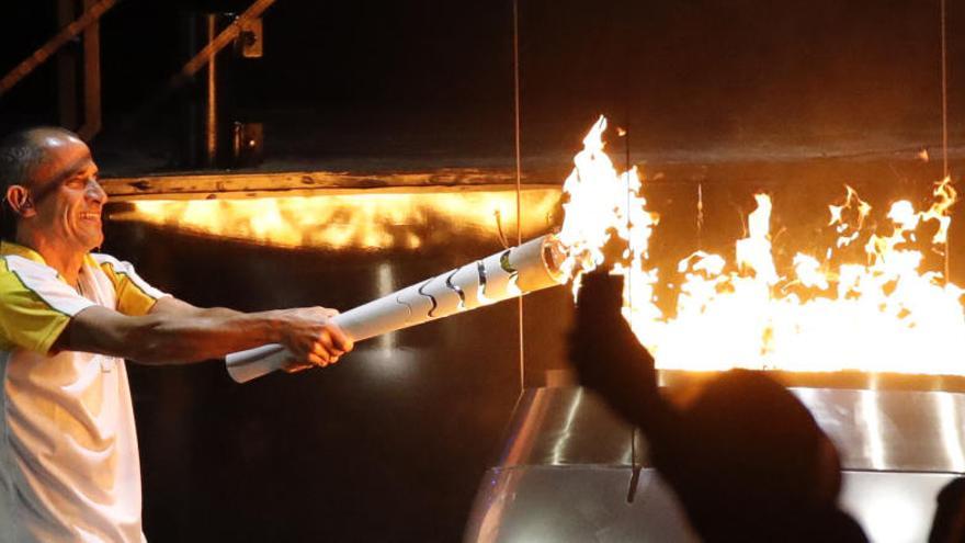 La flama Olímpica il·lumina Maracaná