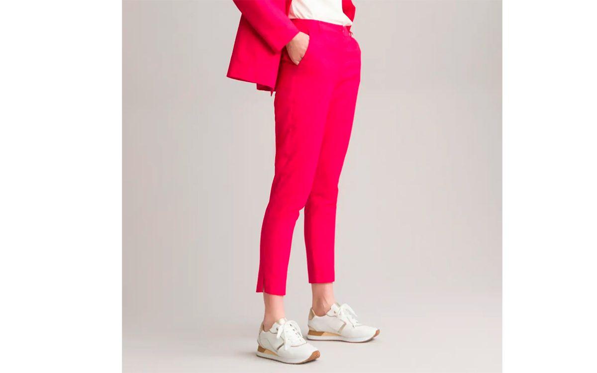 Pantalones en color frambuesa de Ane Wayburn.